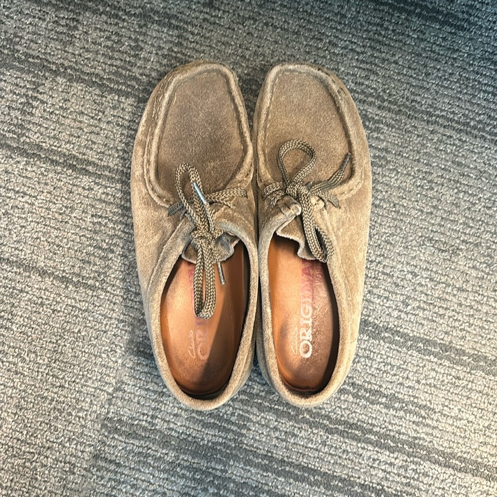 Clarks Wallabees